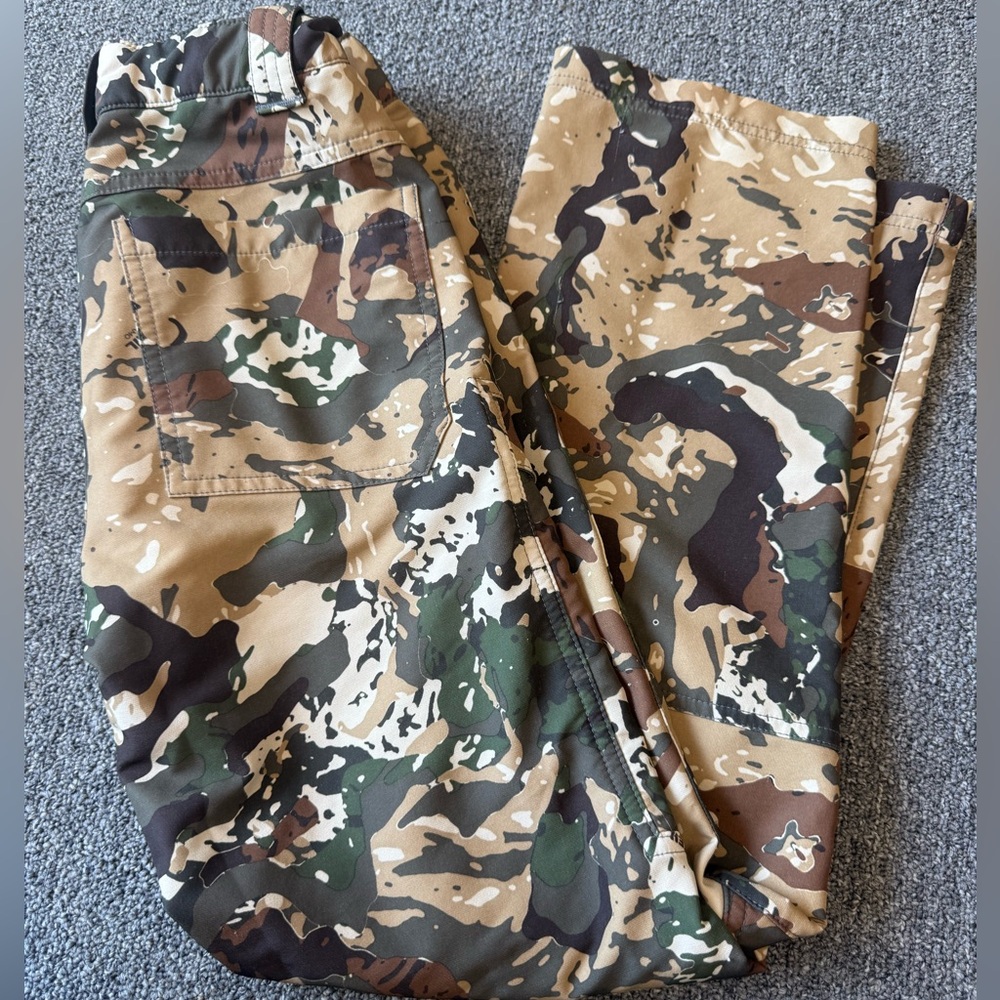 YOUTH Medium KILLIK Hunting Gear Camo Cargo Hunting Pants